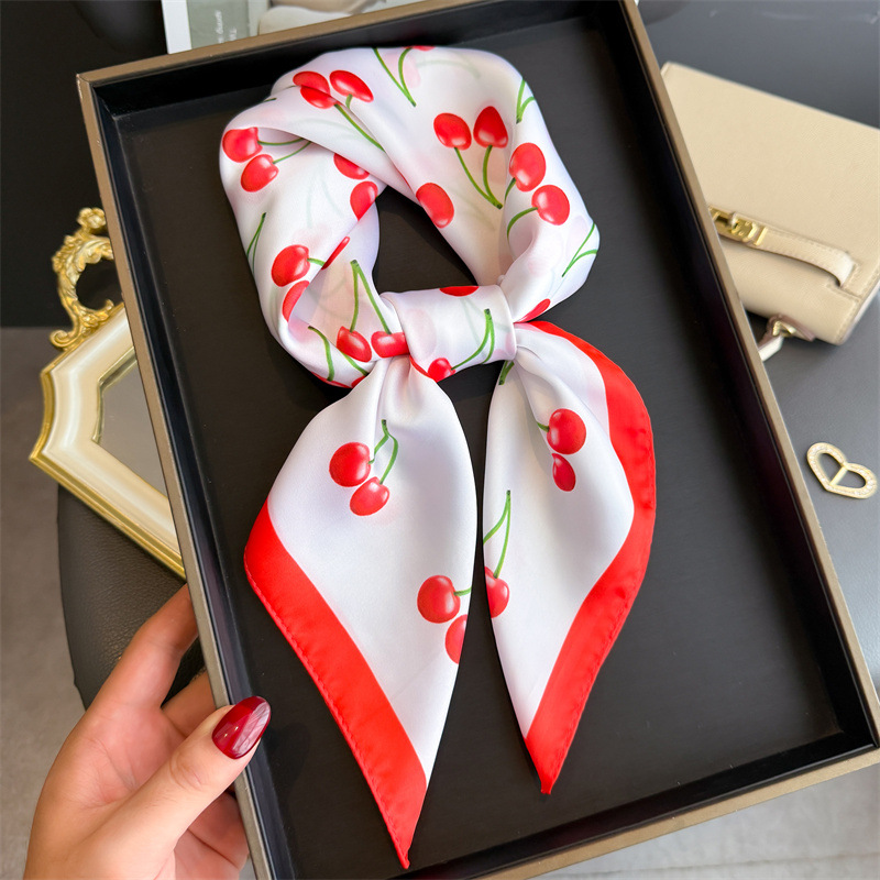 Luksusowa Kwadratowa Satynowa  – Luxury Bags China recenzja i cena